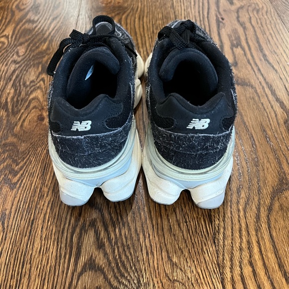 New Balance 9060 - Picture 6 of 7